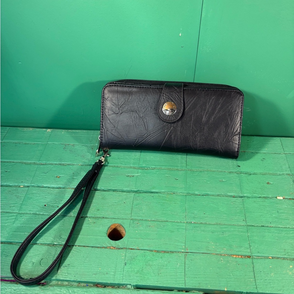 Chic Black Wristlet Clutch